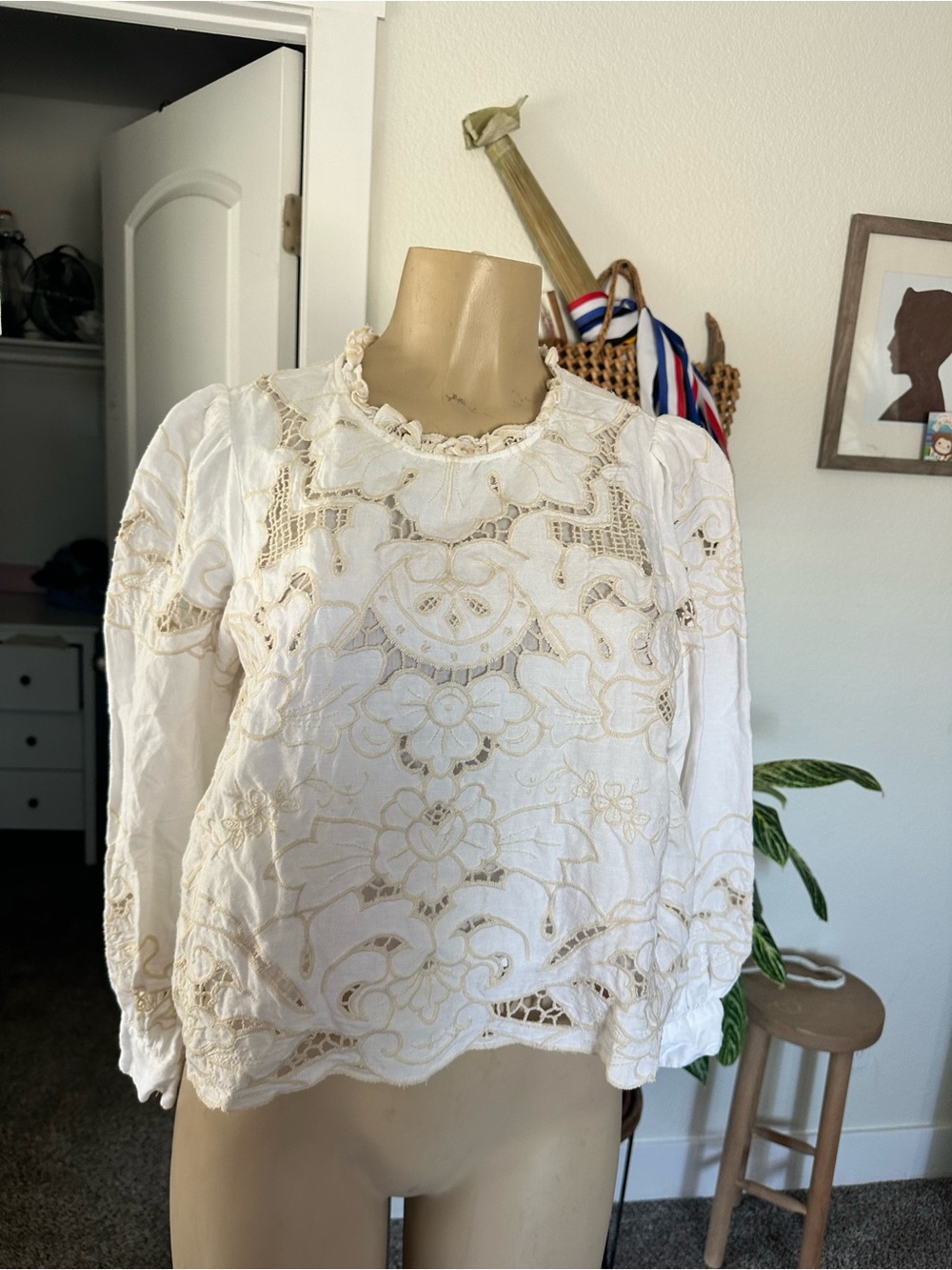 Anthropologie Cream Ivory Lace Embroidered Blouse